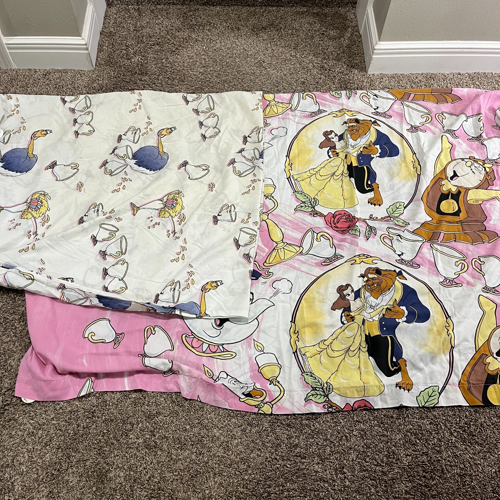 Disney Beauty and the Beast Vintage 2 Piece Twin Fitted & Flat Sheet Set