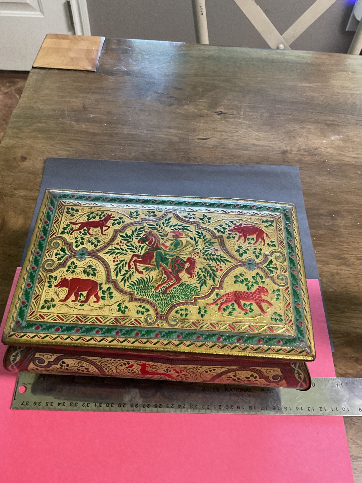 Lovely Vintage collector tin box by Scott and Sons detailed raised images animal
