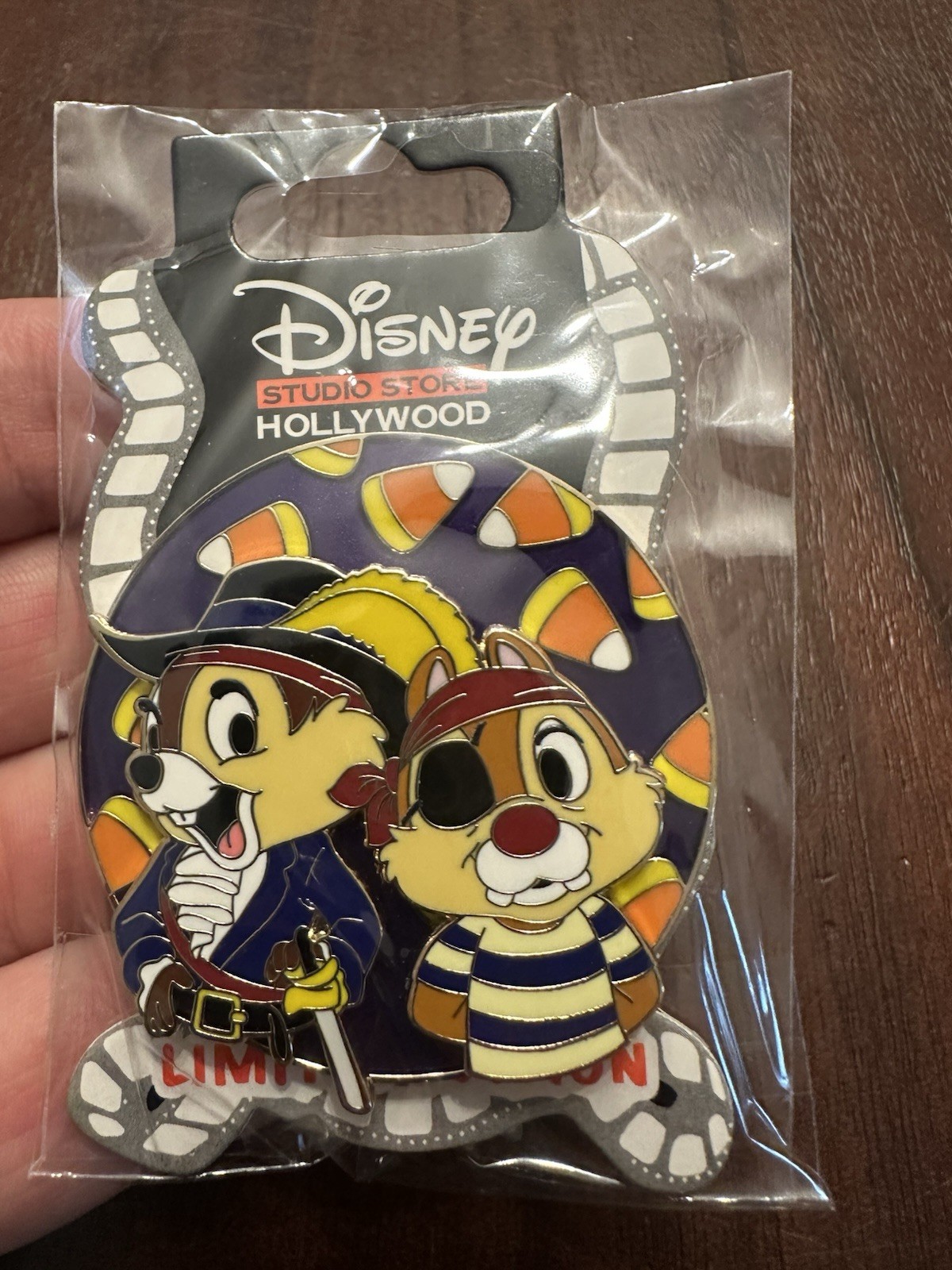 DSF DSSH Chip & Dale Candy Corn Halloween Pin LE 400  Chipmunk