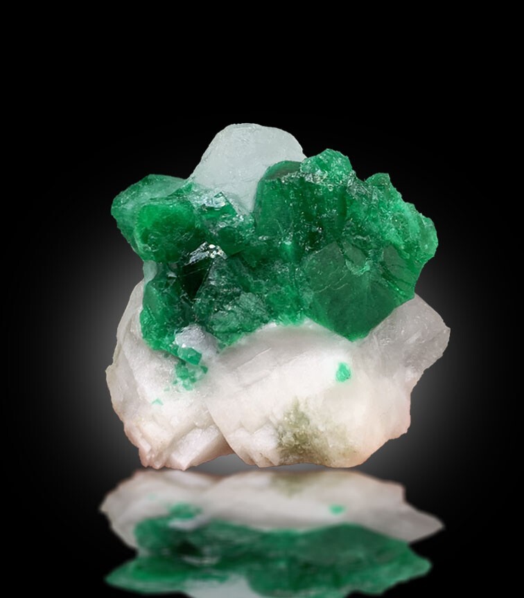 51 Gram. Very Beautiful Terminated Natural Green Emerald Crystal On Matrix.