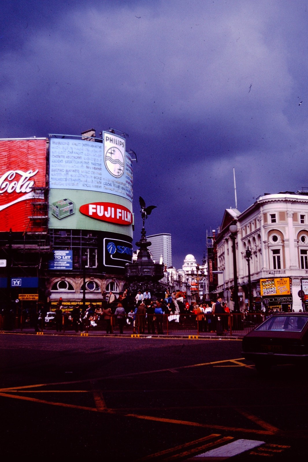 NOV 1978 Piccadilly Circus London England Kodachrome Slide BQ-F