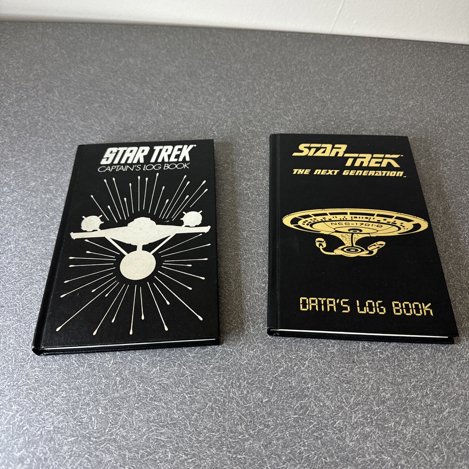Vintage NEW 1991 Star Trek Star  Captain\'s Log Book & Ships Log Book Lot UNUSED