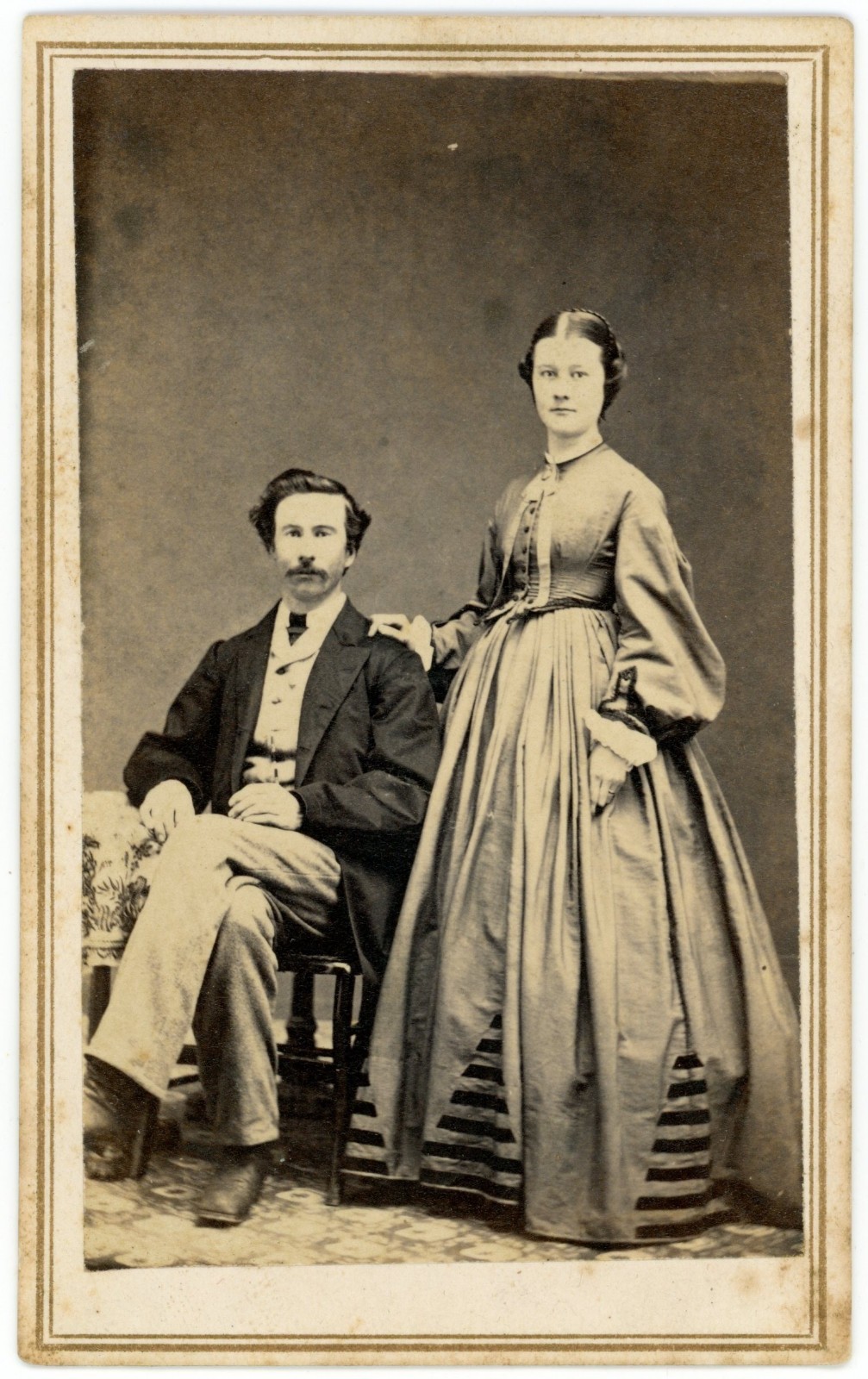 Carte de Visite CDV Portrait of an Attractive Couple in New York