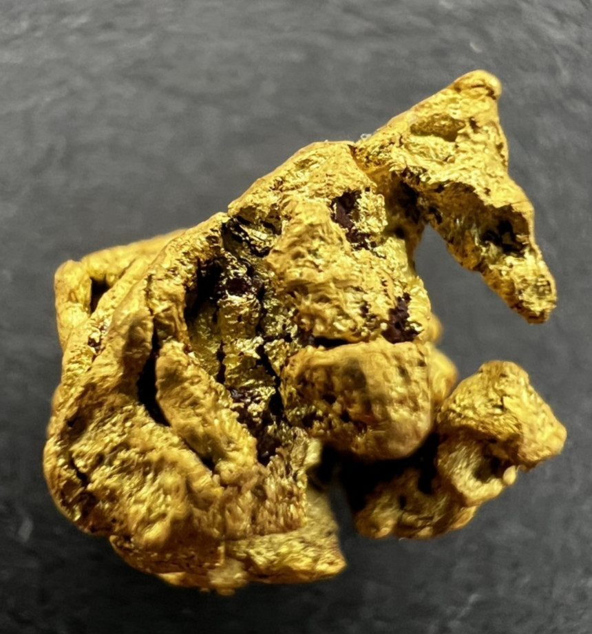 Ma's Vault Gold- CRYSTALLINE Specimen  2.26 g. Found in Ca. by Ma. 