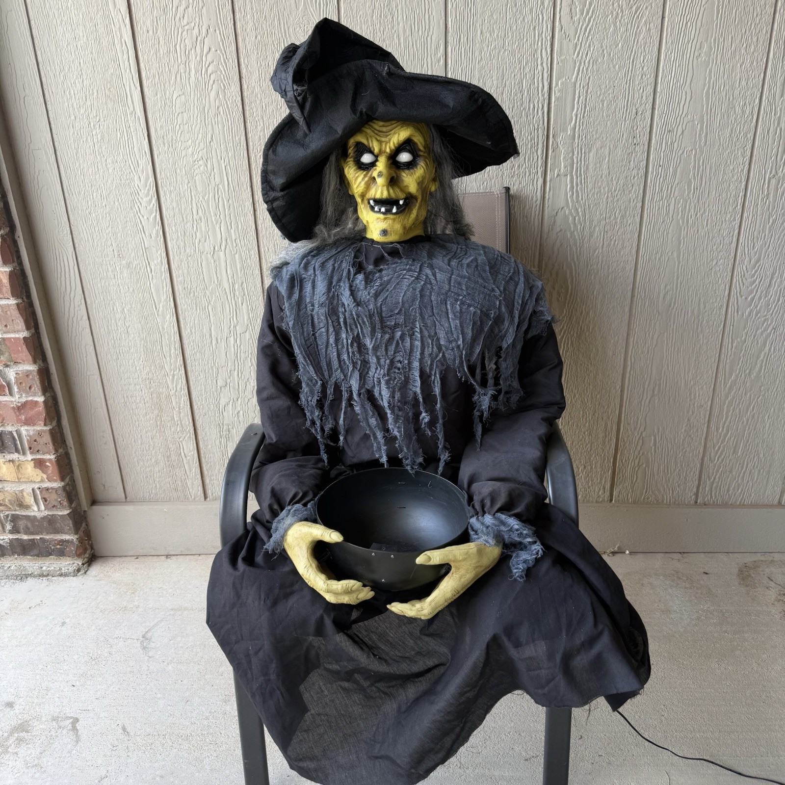 Haunting Harriet Witch Animatronic Tekky Halloween Horror Prop Scary Jump Scare