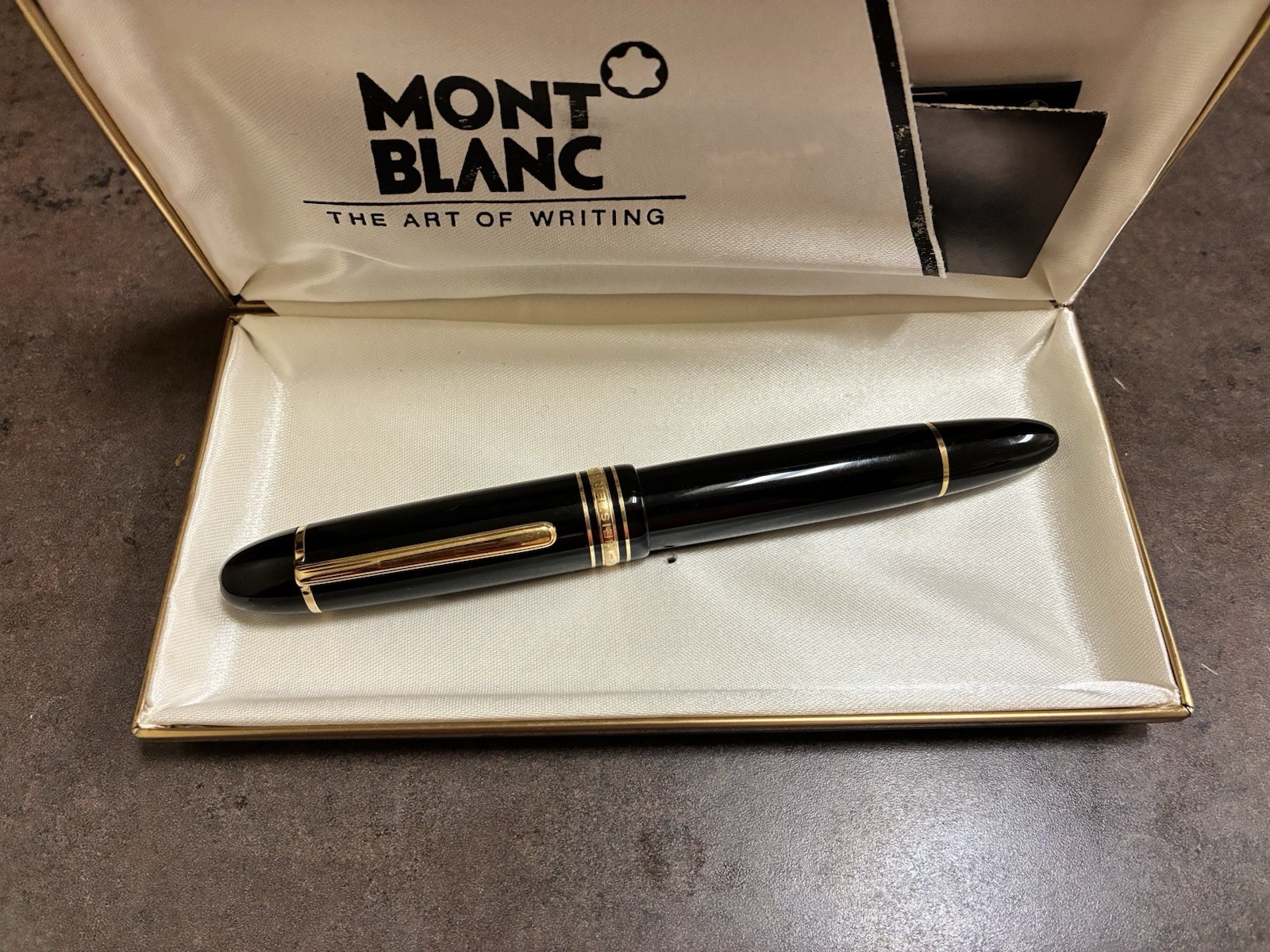 Late 1980’s Montblanc Meisterstück 149 14k Medium Nib With Ebonite Feed