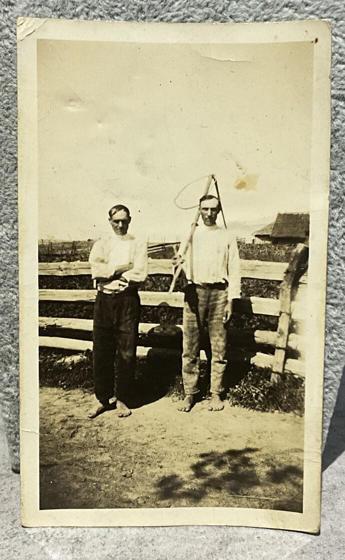 1920s Photo Barefoot Farm Workers Rustic Fence Rural Vintage Snapshot
