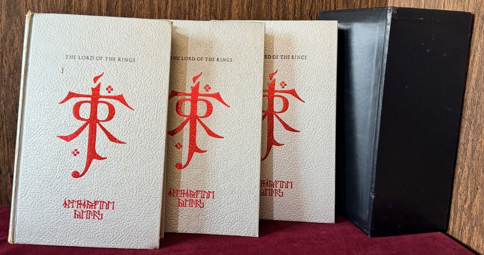 Rare 1981 The Lord of the Rings Silver Anniversary Edition 3 Book Set With Case