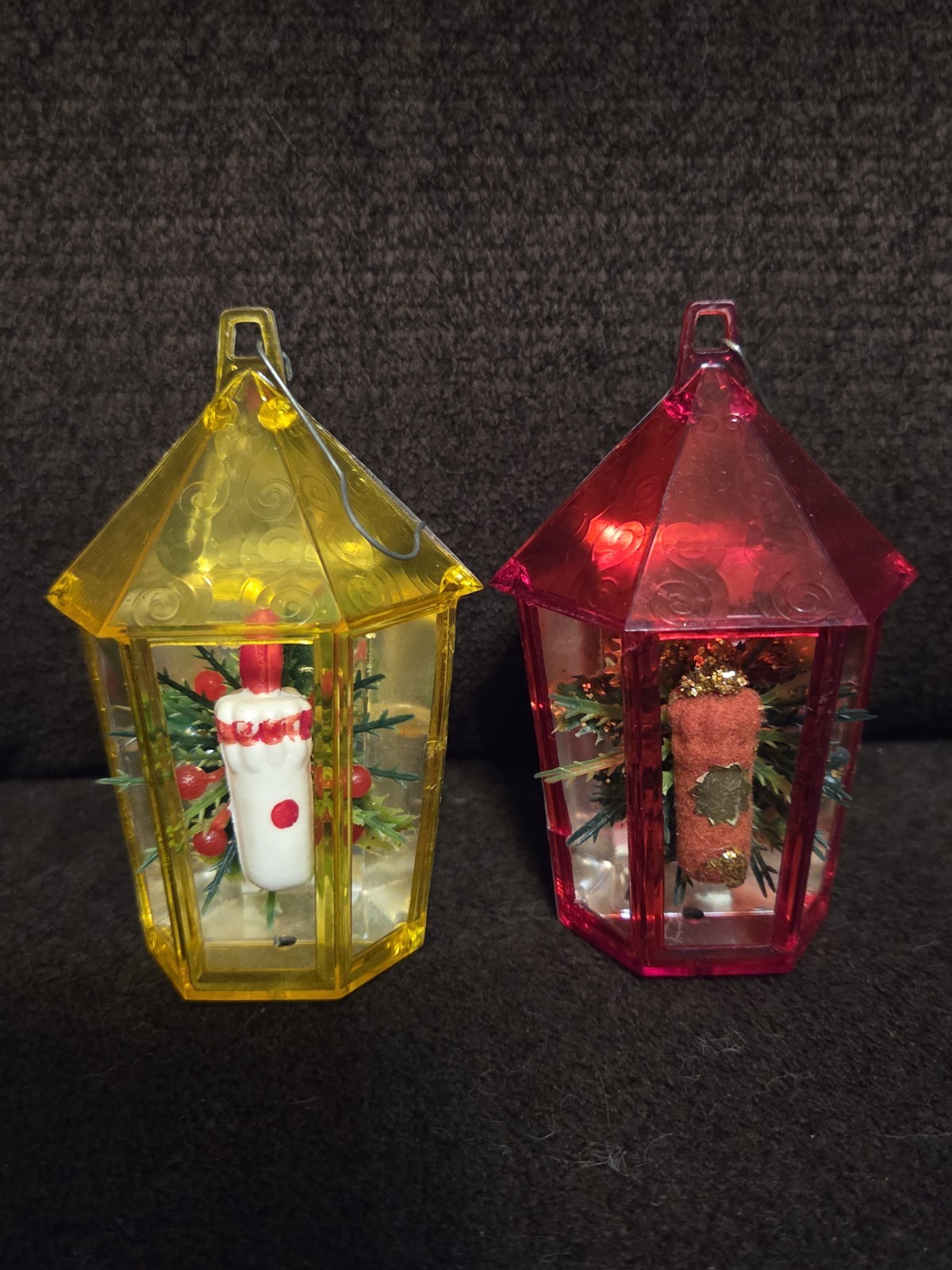 vintage lot of 2 Jewel Brite Plastic Diorama Christmas Ornaments Candles Holly