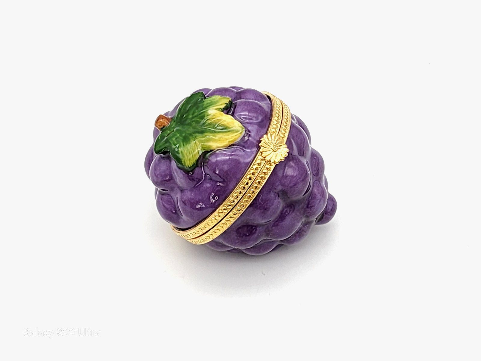 VINTAGE TAKAHASHI PURPLE GRAPE PORCELAIN JEWELRY KEEPSAKE TRINKET BOX EX.COND