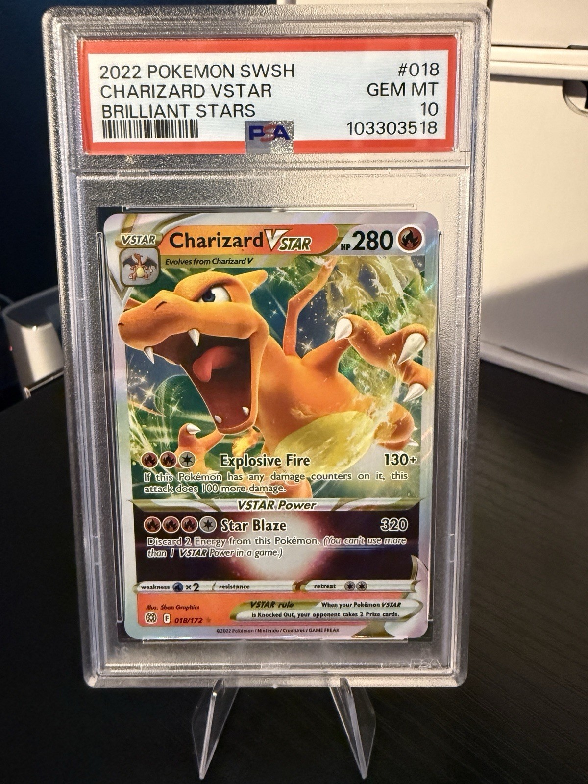 Pokémon TCG 2022 Graded Charizard V star Brilliant Stars 018/172 PSA 10