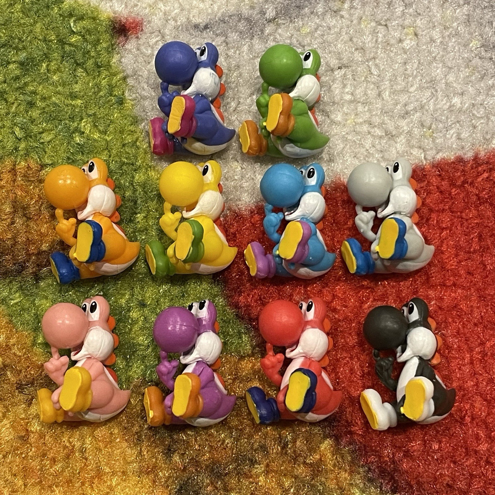 Super Mario YOSHI Mini Figure Set Of 10 Bandai Bath Bomb 1” Nintendo