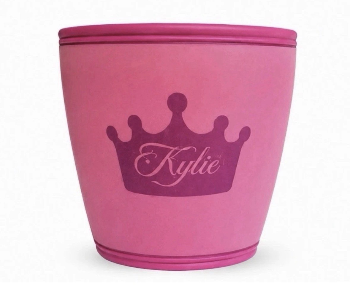 Limited Edition Dunkin\' King Kylie Cup Sleeve