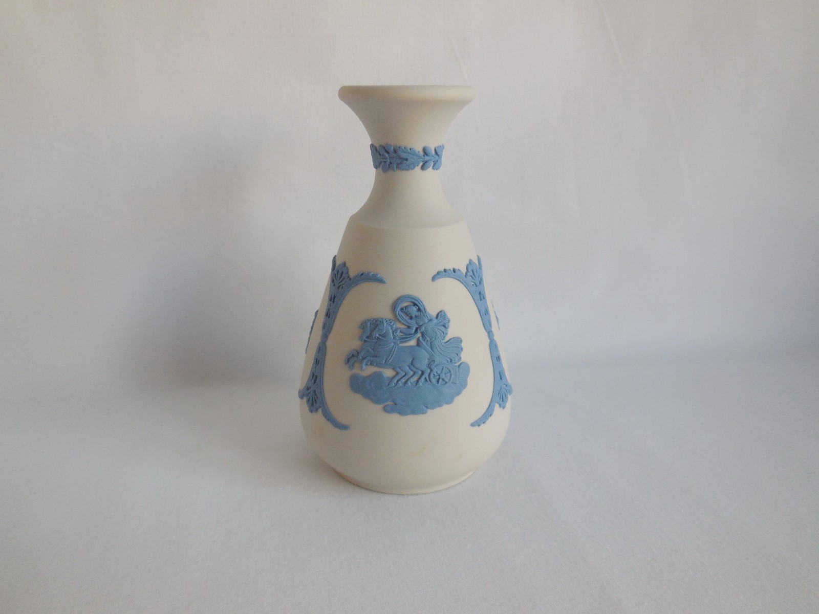 Wedgwood Reverse Blue On White Jasperware Aurora Vase