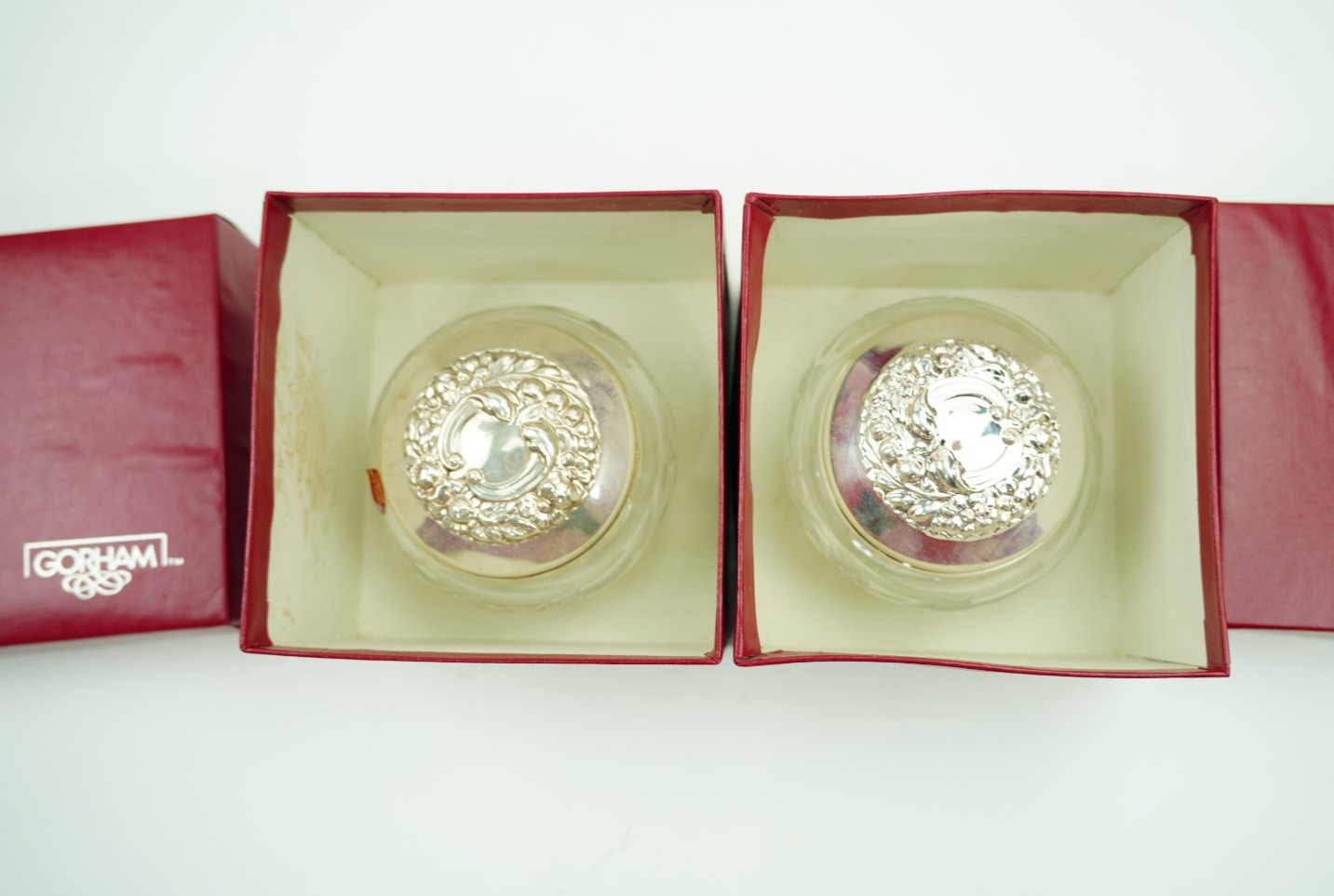 Pair Vintage Gorham Sterling Silver Cut Crystal Powder Dresser Jars Boxed 54.6g