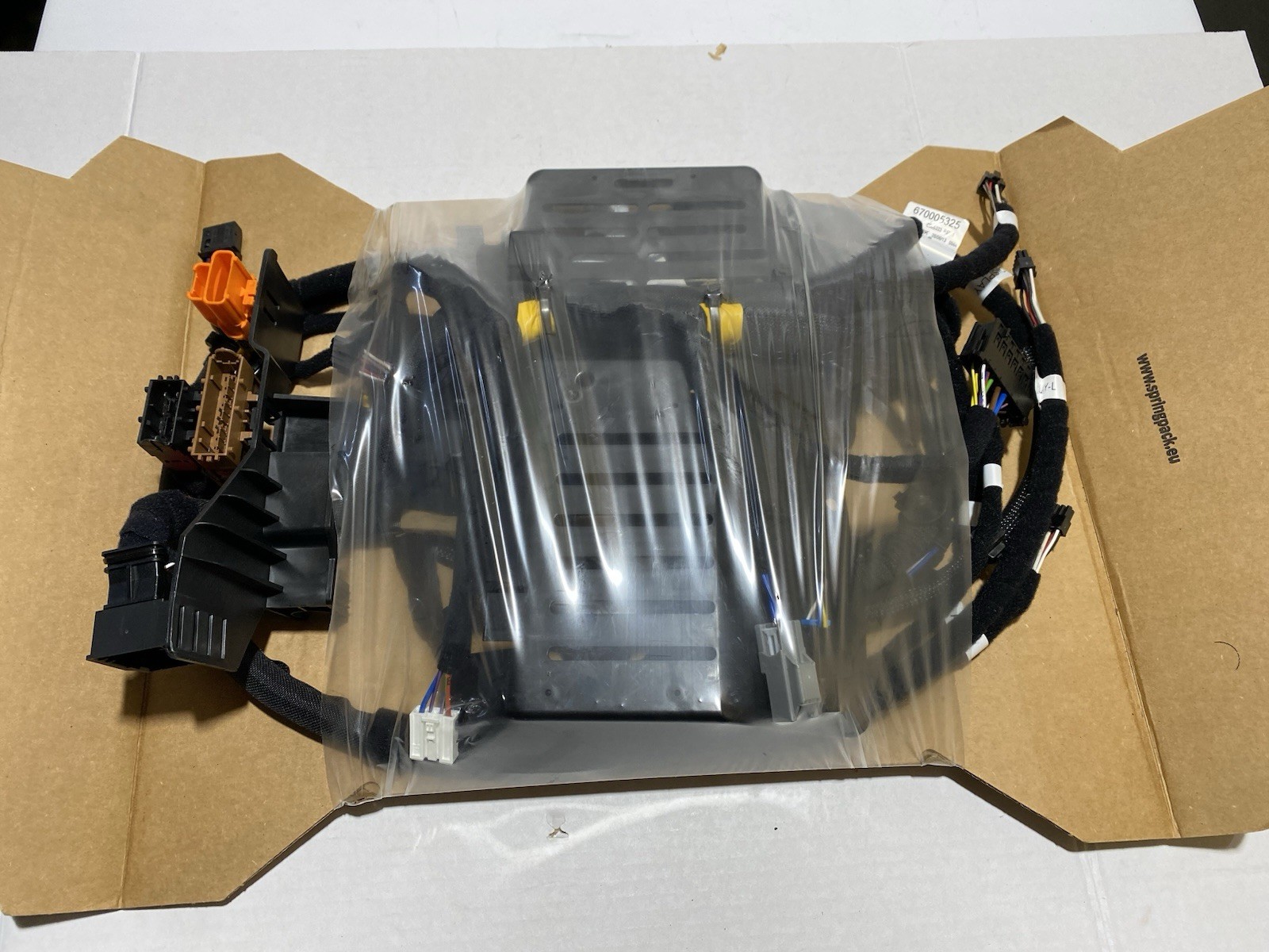 Genuine Maserati 670005325 LH Seat RSE Wiring Harness Rear Entertainment OEM
