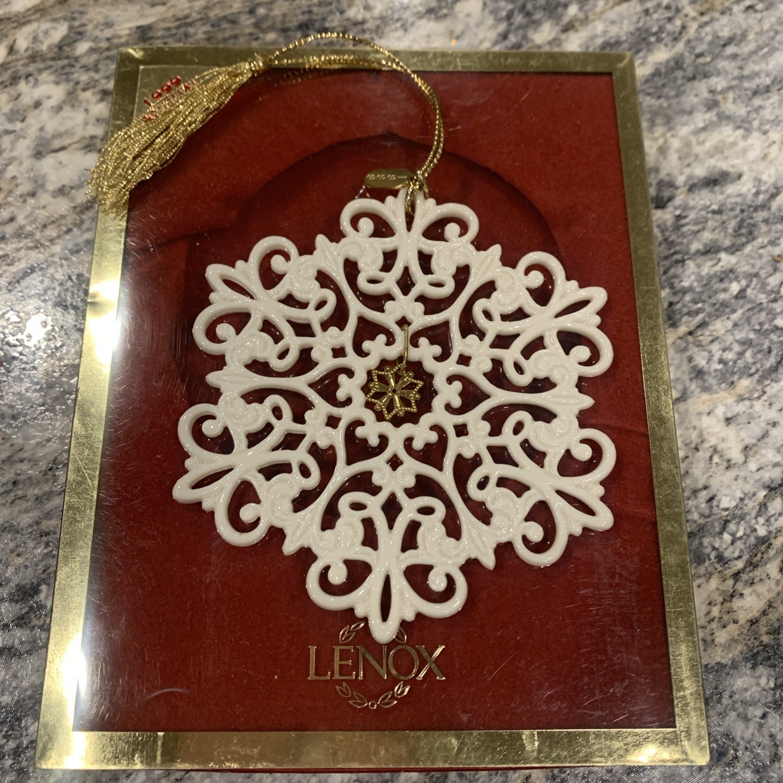 WOW Vintage Lenox Porcelain 1999 Snow Fantasies Snowflake Ornament 