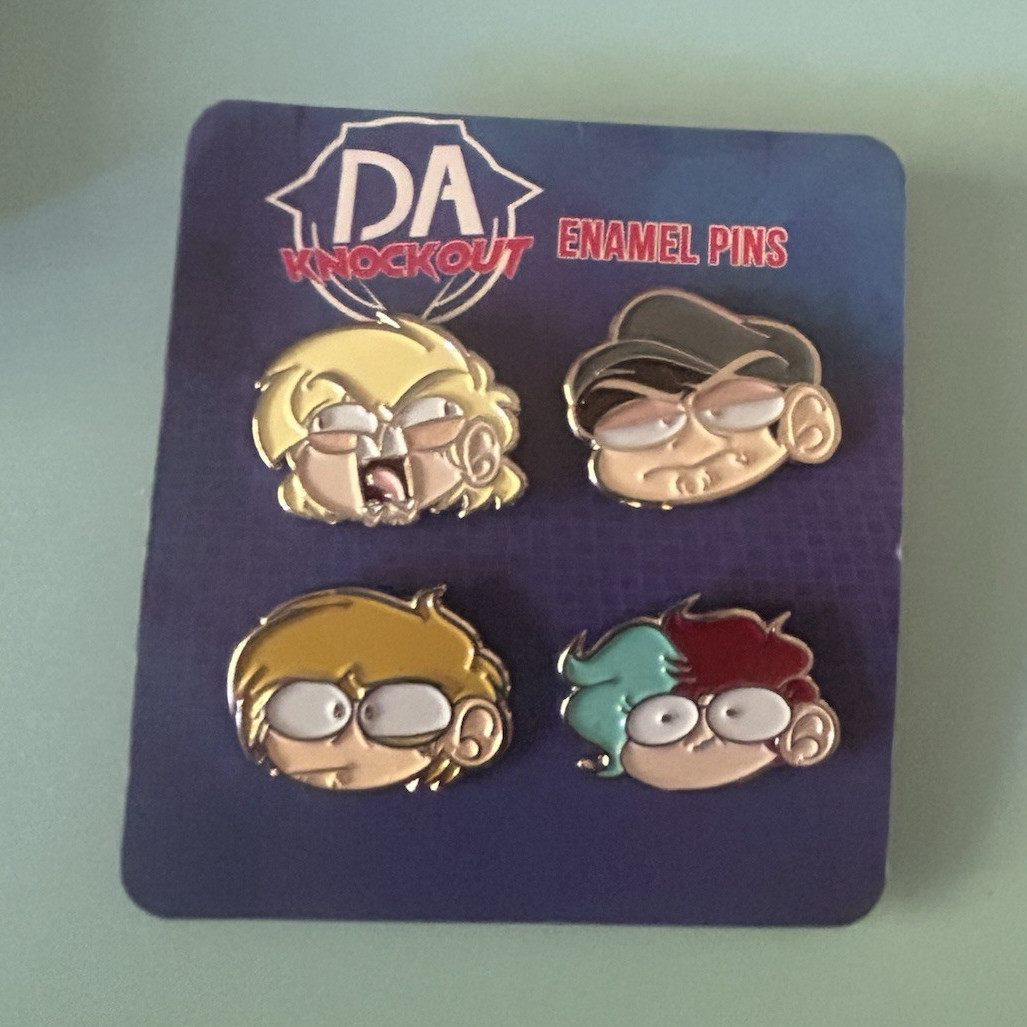 RARE DISCONTINUED DAKNOCKOUT PIN SET (DAGAMES)