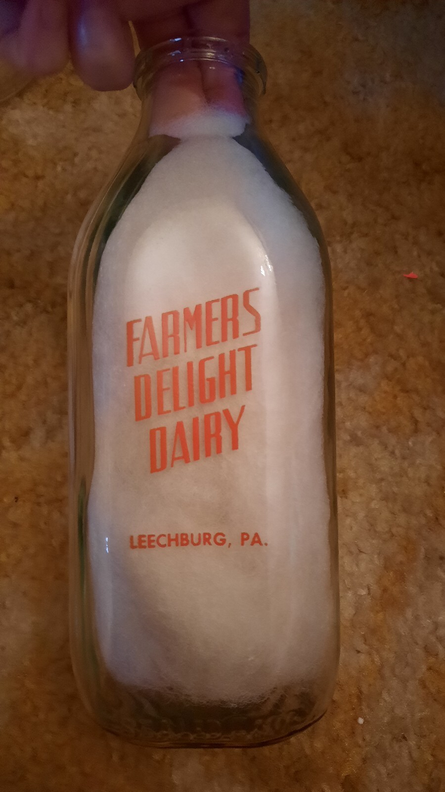 Vintage Leechburg PA Milk Bottle Quart 1977 Farmers Delight Dairy