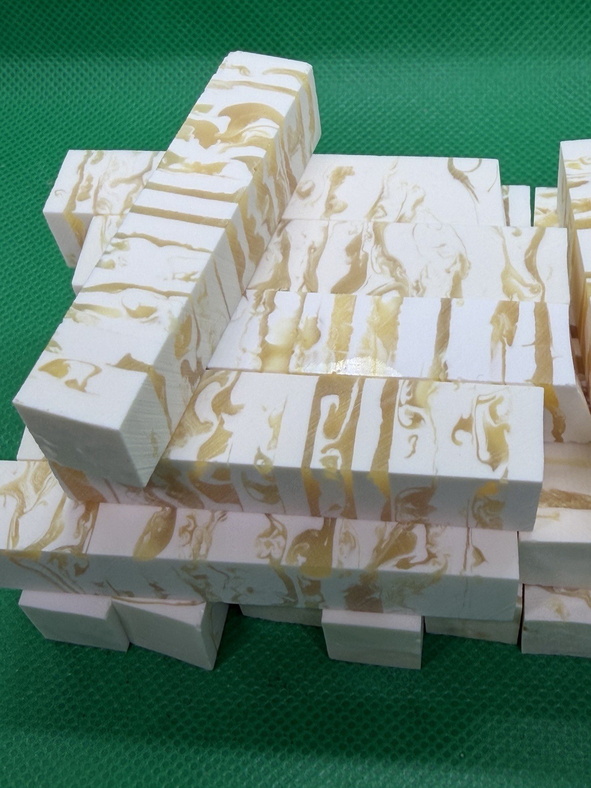 Amber succinate Tiger Rods