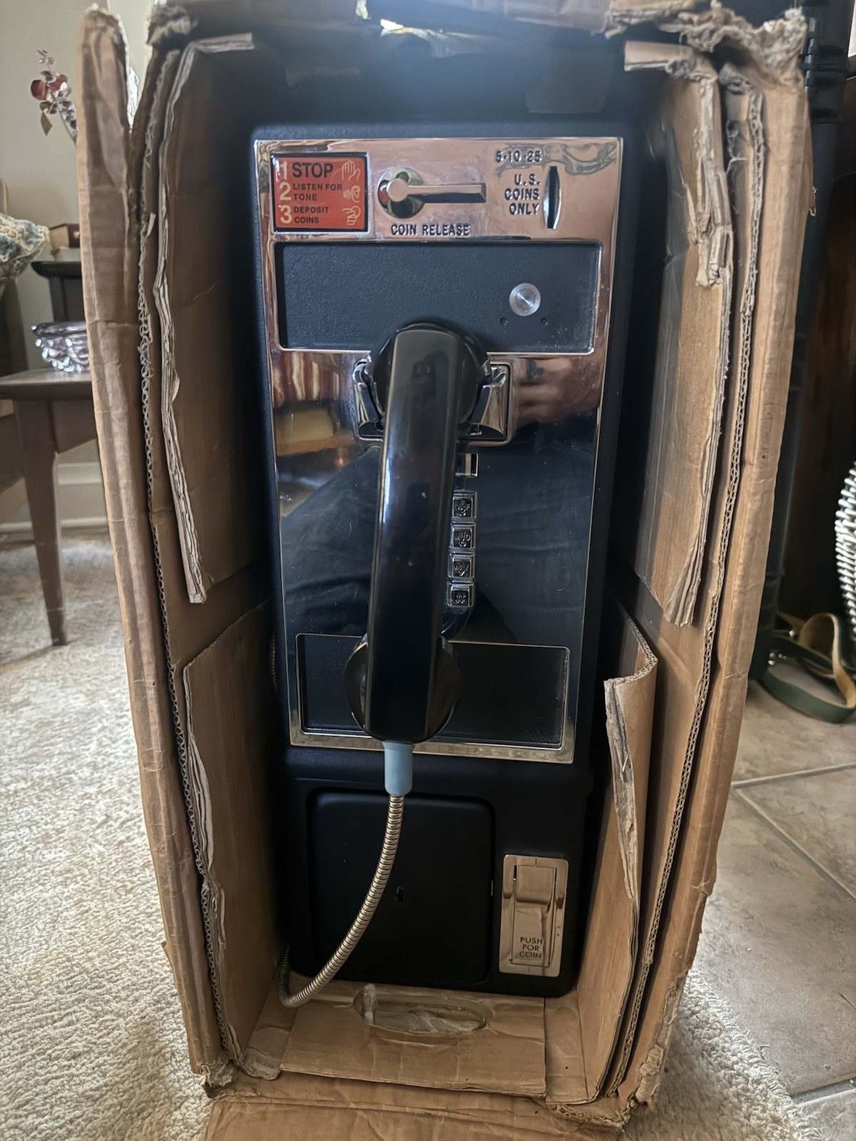 New Old Stock Gte/Quadrum Enclosed Payphone. Never Used Vintage 1980s/90s
