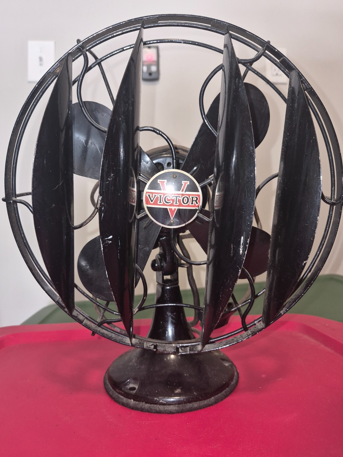 Antique Victor Breeze Spreader 4 Blade Electric Fan Cincinnati USA Patent 172395