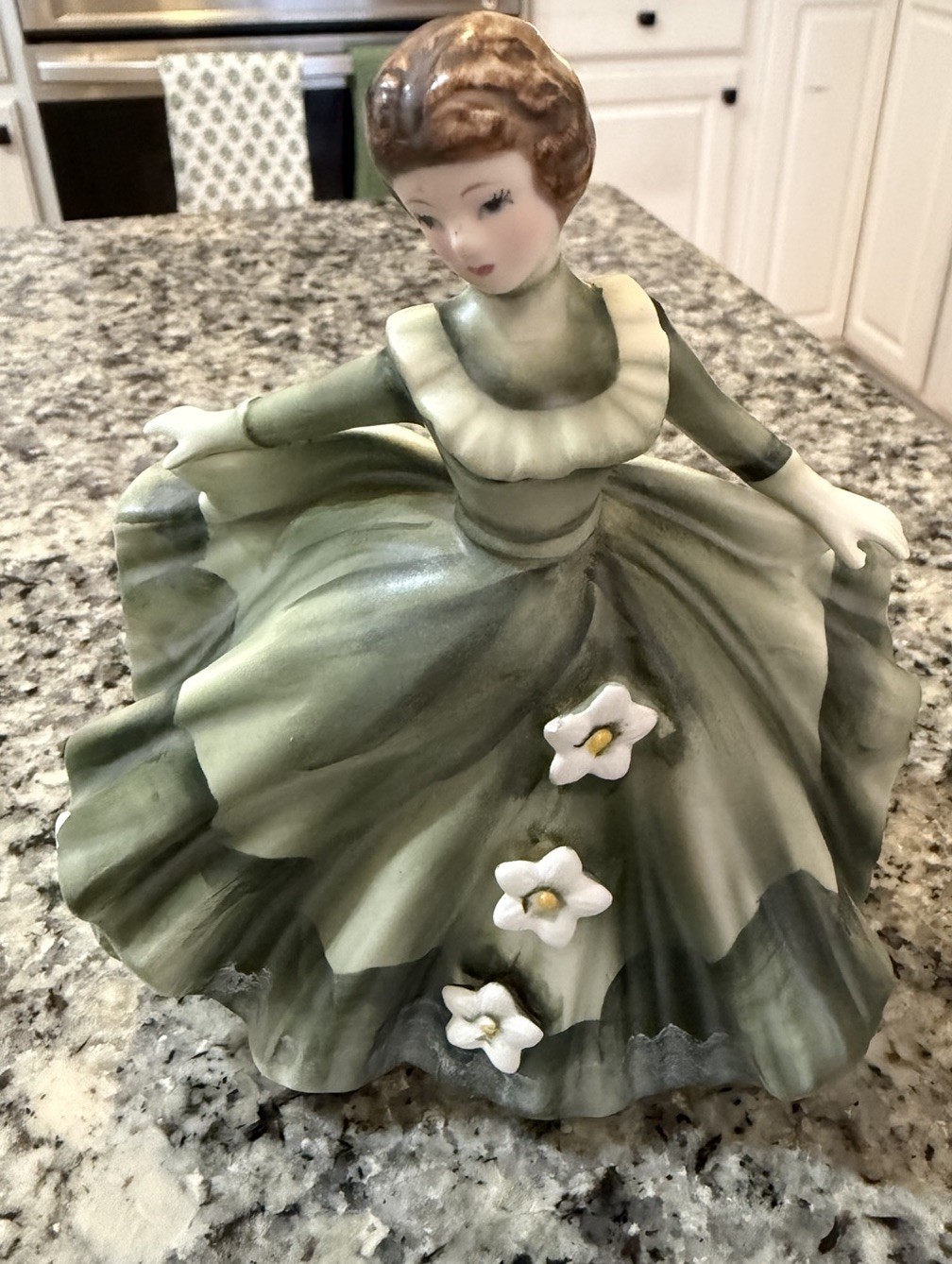 VTG Lefton Ceramic Dancing Lady Figurine Ballroom Gown 7” Tall PLANTER 1337A