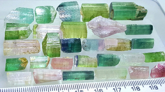 Beautiful Multi Colors Tourmaline Terminated Crystals Very Nice Qty 258 Carats