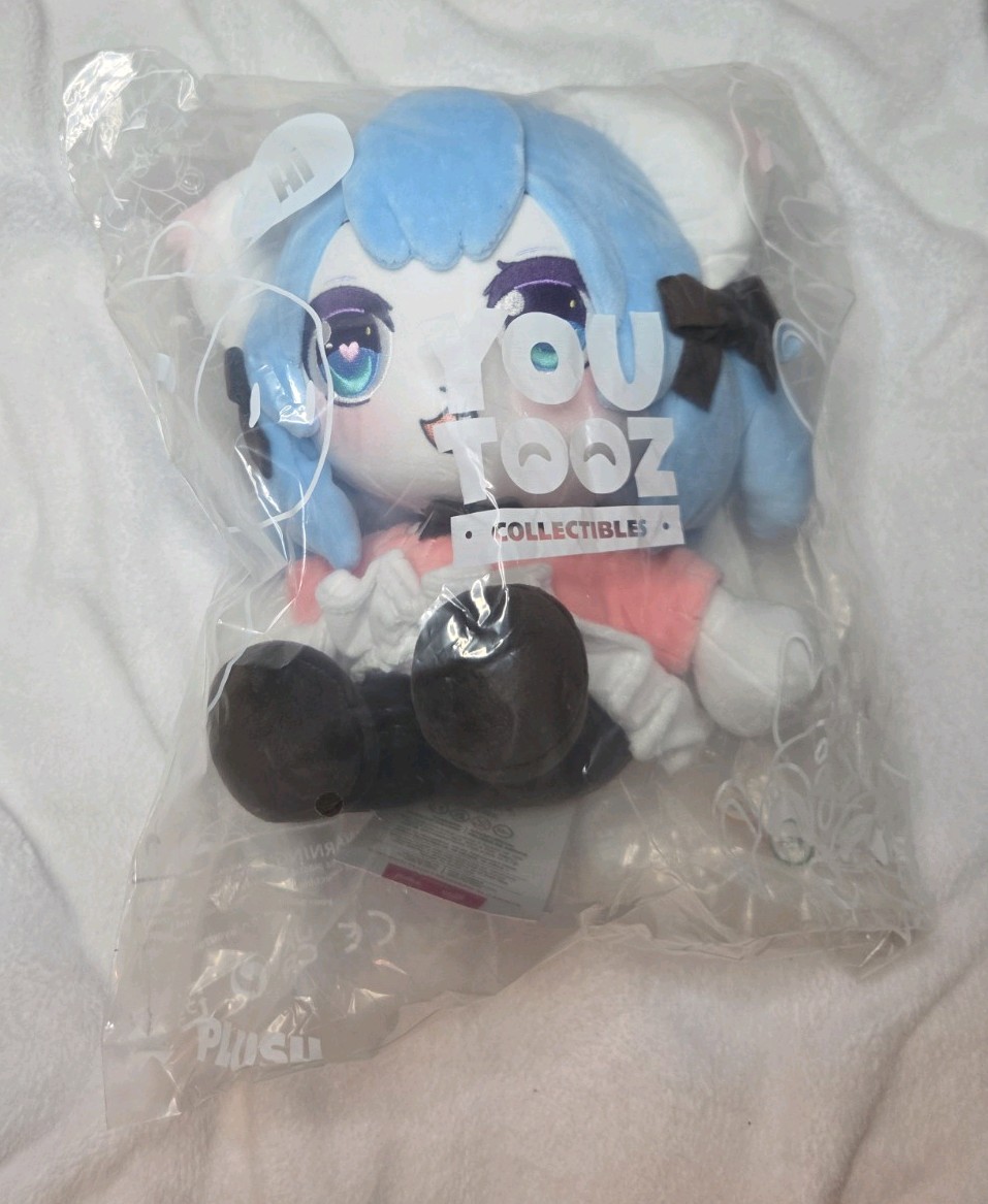 Valentines Wolfychu 9 Inch Plushie YouTooz Limited Edition New Sold Out