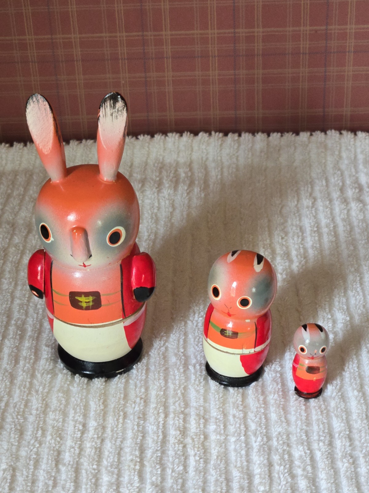 ViTG Shackman Wooden Rabbit Nesting Doll Set Japan Shelf Sitter HTF