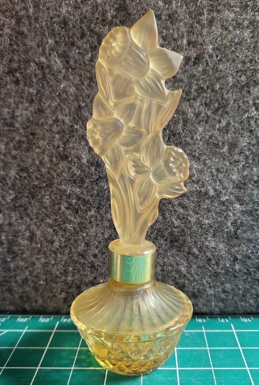 Vintage Avon Fragrance Splendor Perfume Bottle Frosted Daffodil Topper 1971