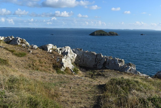 Photo 6x4 Rocky outcrop at Sterling Hock Upper Solva Looking south from t c2018