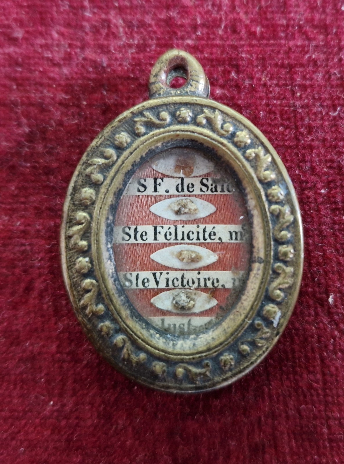 E092)  Reliquary  Relics St Francois de Sales Felicity Victory an d Justus