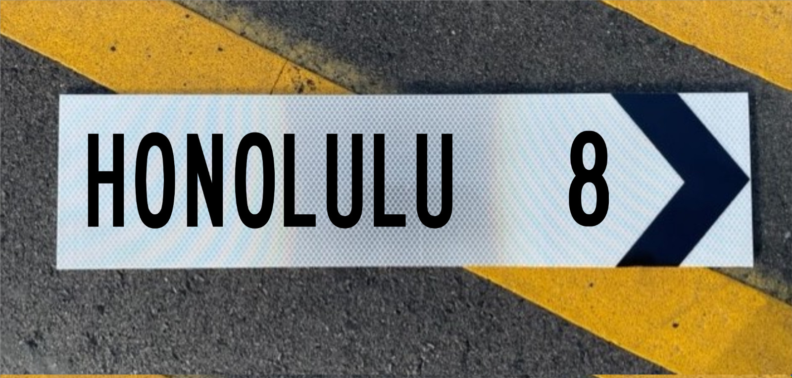 HONOLULU HAWAII Road Sign Vintage style 24\