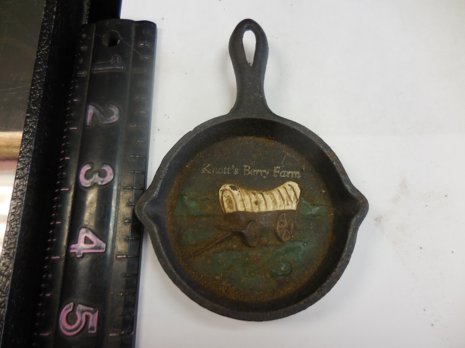 RARE KNOTT'S BERRY FARM CAST IRON ASHTRAY