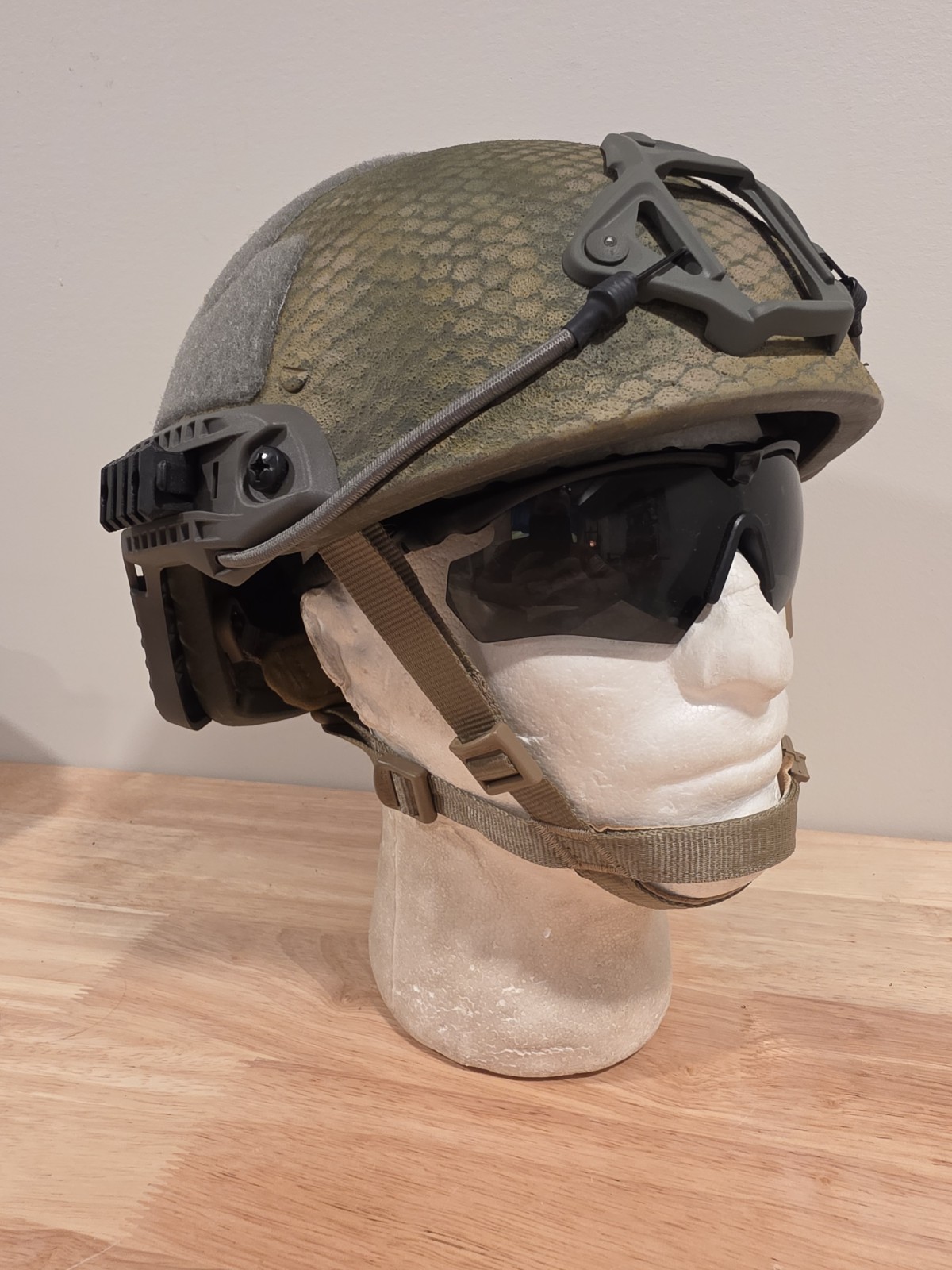 DH132B CVC BALLISTIC HELMET LEVEL 3A HIGH CUT SOHAH OPS CORE 4D TACTICAL LARGE