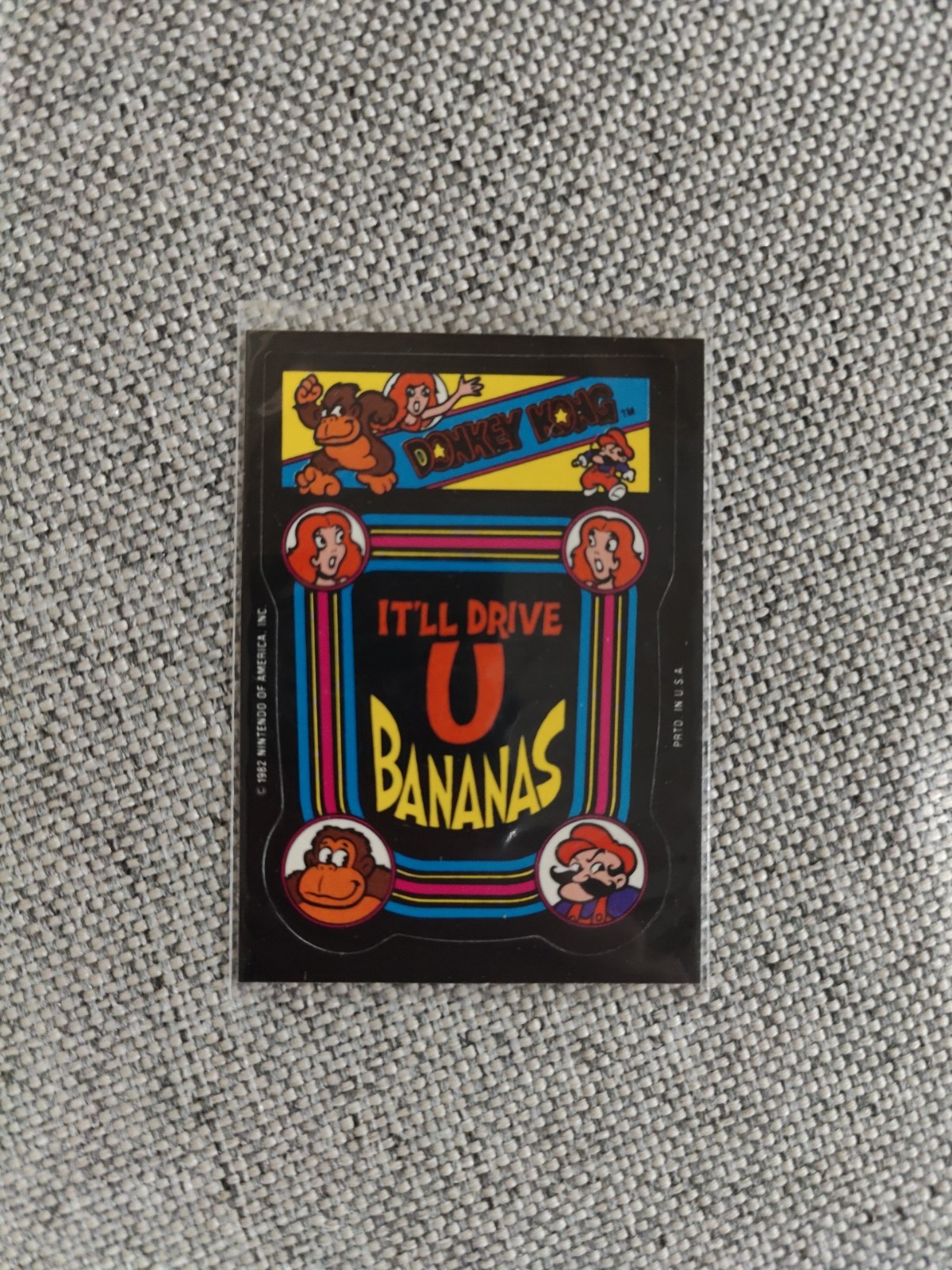 Donkey Kong Nintendo 1982 Topps Sticker Drive U Bananas - DONT MISS THIS 