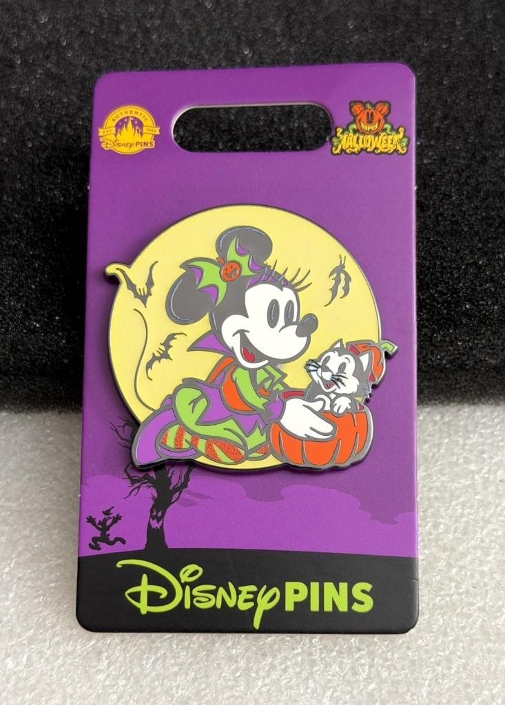 Disney Happy Halloween 2024 Minnie Mouse & Figaro in Pumpkin Pin