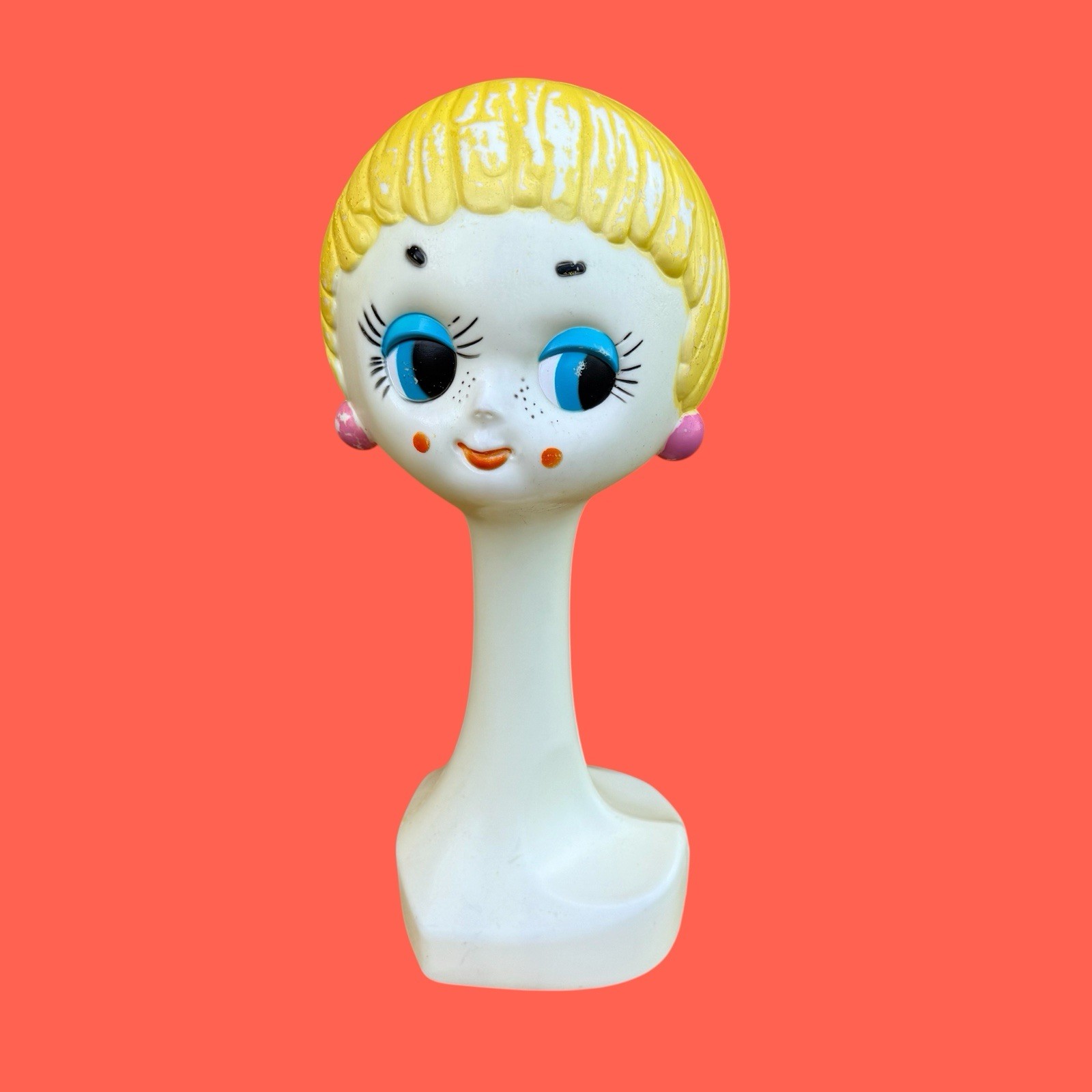 VTG Retro  1960’s Blond  Twiggy Head Display Stand