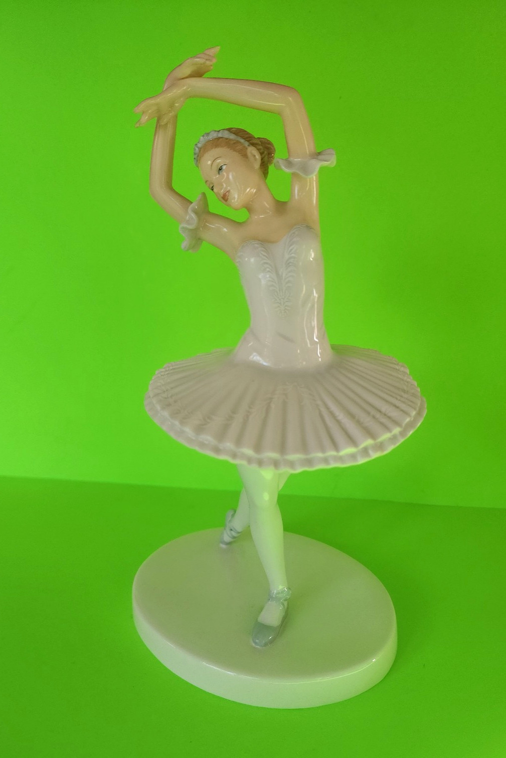 Super RARE.Royal Doulton  Russian Ballerina HN5567.Signed.Only one on Ebay