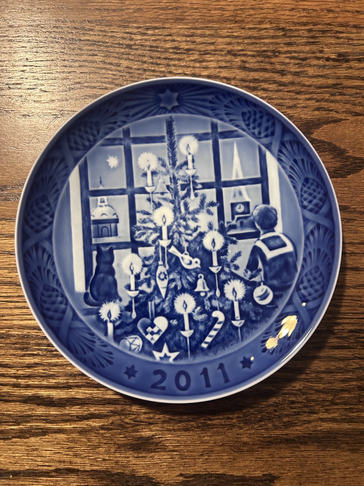 2011 Royal Copenhagen Christmas Plate \