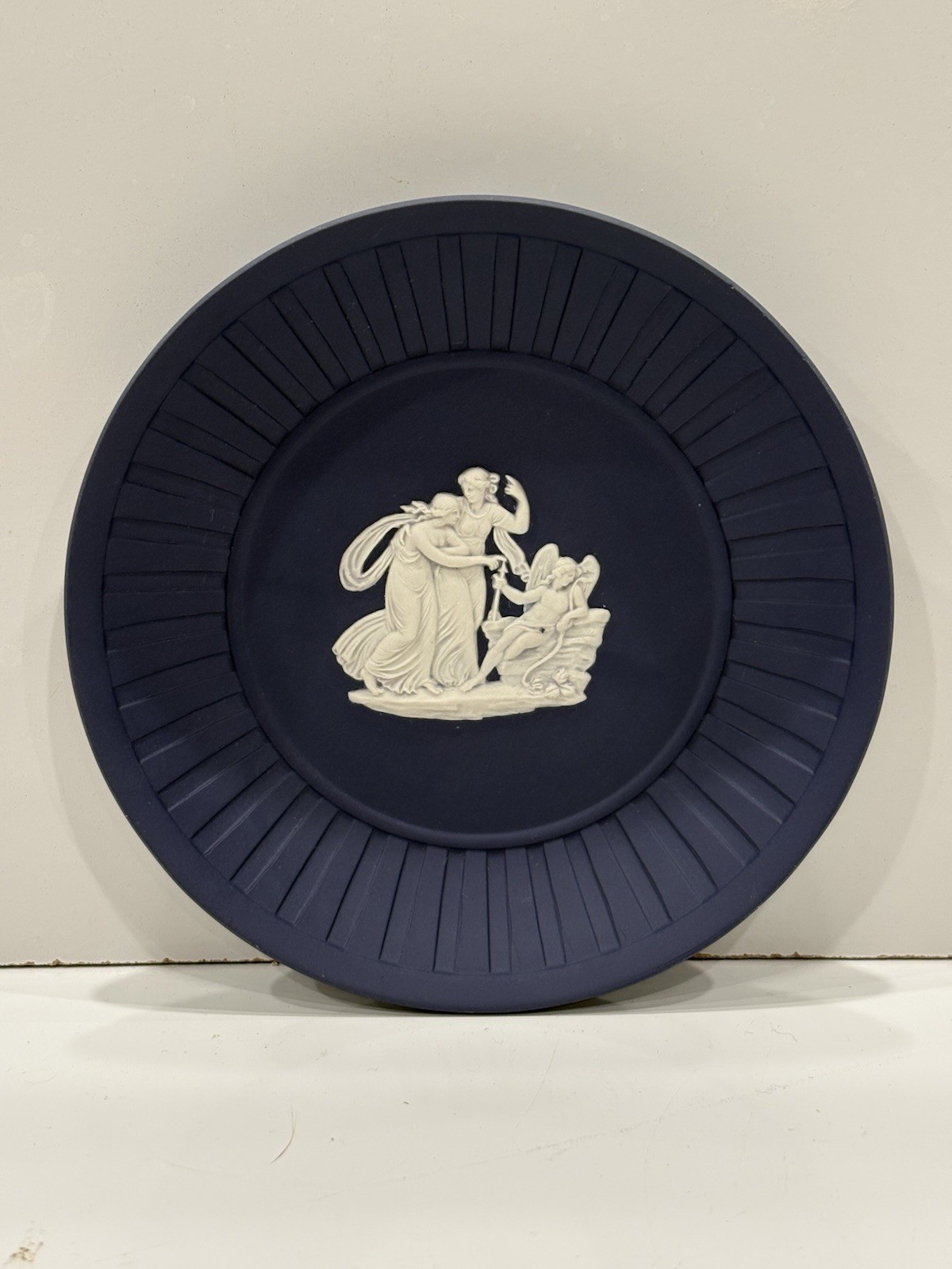 Vtg Wedgwood Portland Blue Jasper Ware Sleeping Cupid 4.5” Plate Made In England