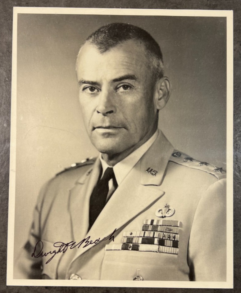 Dwight E Beach Signed Photo Lt General US Army 3 Star Autograph USARPAC Vintage