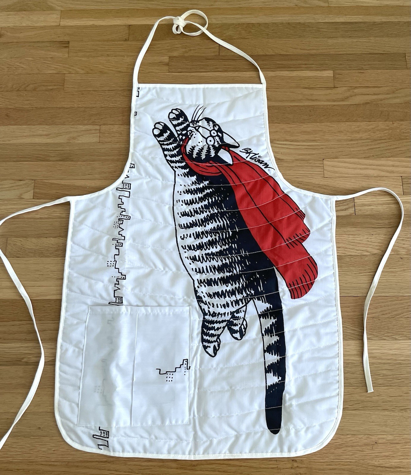 VINTAGE 80\'s  B Kliban- Flying Super Cat Apron- Quilted - NOS