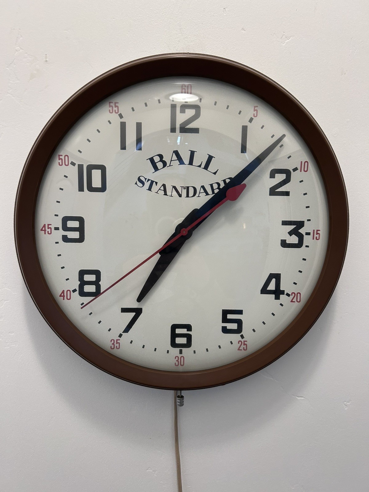 Fine Rare Vintage Ball Standard Railroad Electric Wall Clock By GE Model 66130