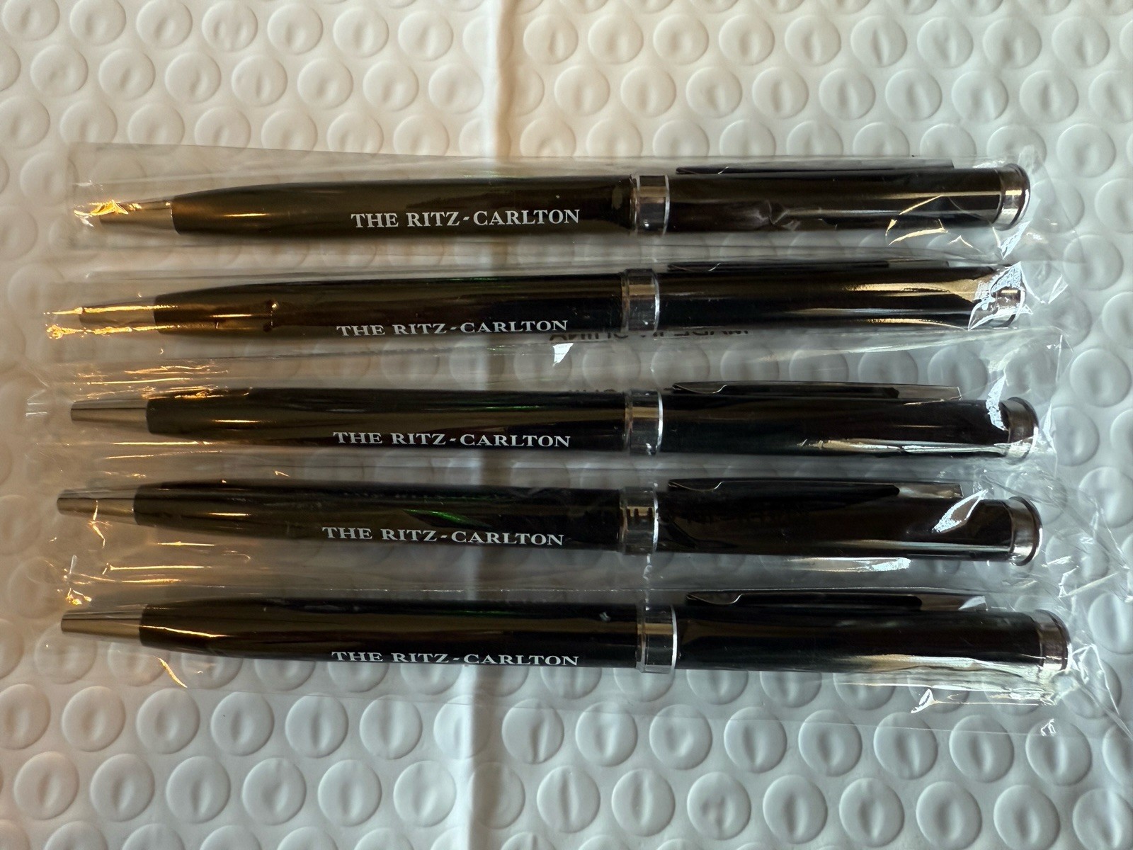 The Ritz Carlton Metal Ball Point Twist Pens Sleek Black Silver - 5 Pack NEW