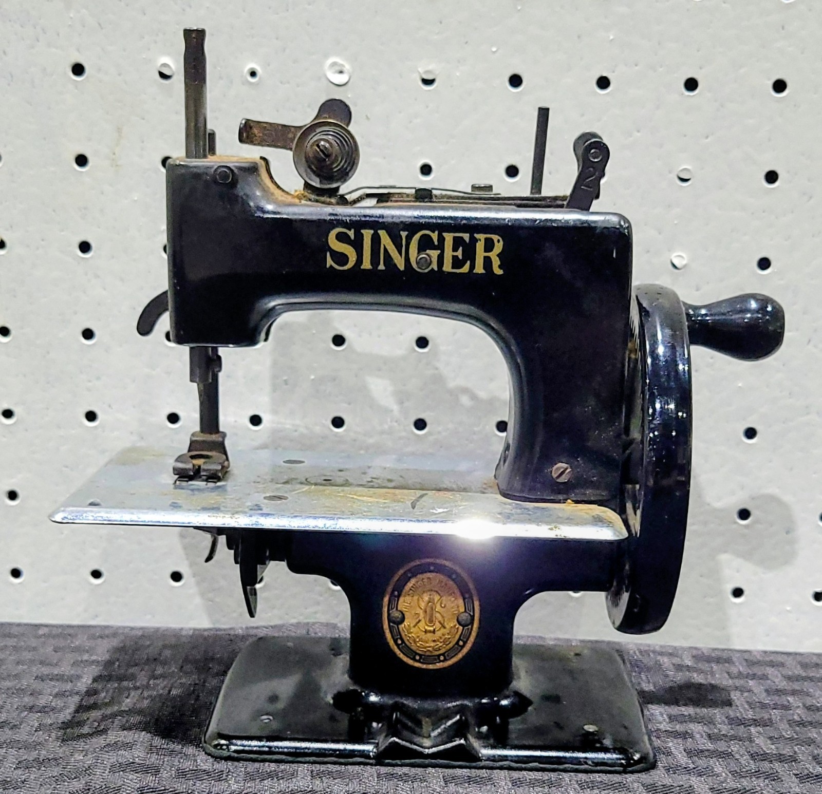 Antique Singer SewHandy Model 20 Childs Sewing Machine Original Condition