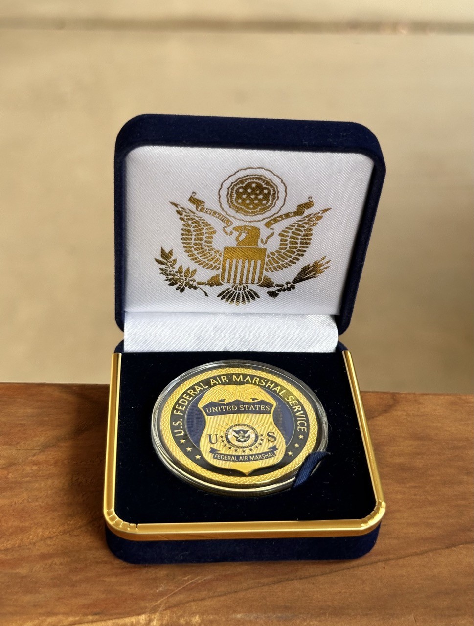 U.S. Federal Air Marshal TSA Challenge Coin in Blue Velvet Case ·NEW· ·IN STOCK·