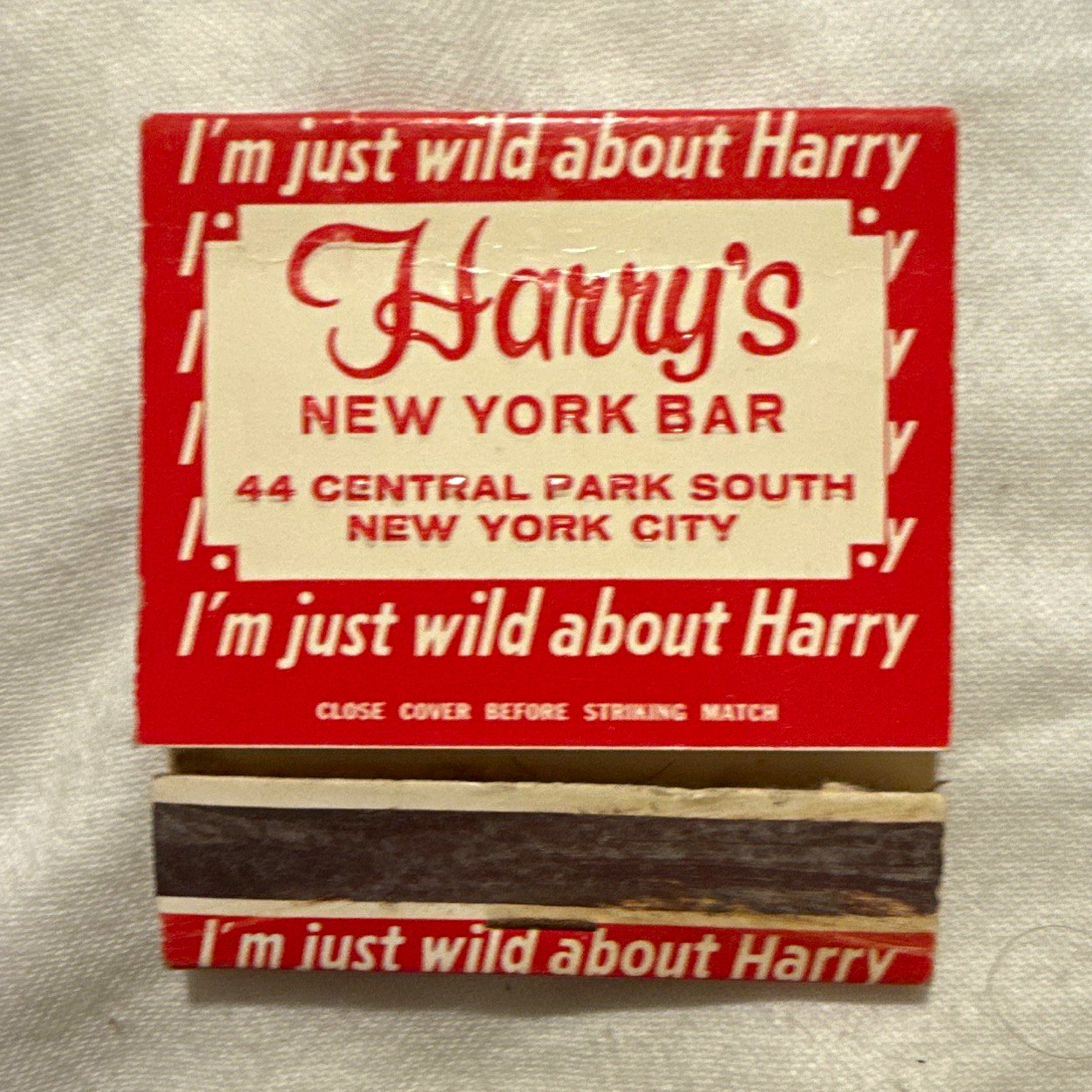 Vintage Harry\'s New York Bar Matchbook 44 Central Park South PLAZA 5-5800