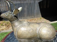 LARGE FINE ANTIQUE CAMBODIAN FIGURAL BETEL NUT BOX SILVER & BRASS REPOUSSE picture